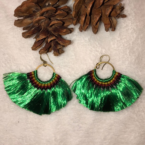 Super fun, fan earrings! - Picture 1 of 2